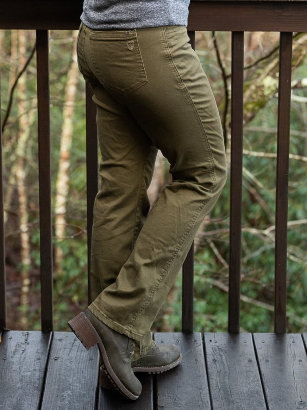 KUHL Kontour Straight Pant Size 8 Regular Color Olive